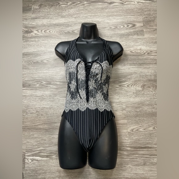 Gottex Swim Vintage Victorian Lace Gothic One Piece Swimsuit Size 8